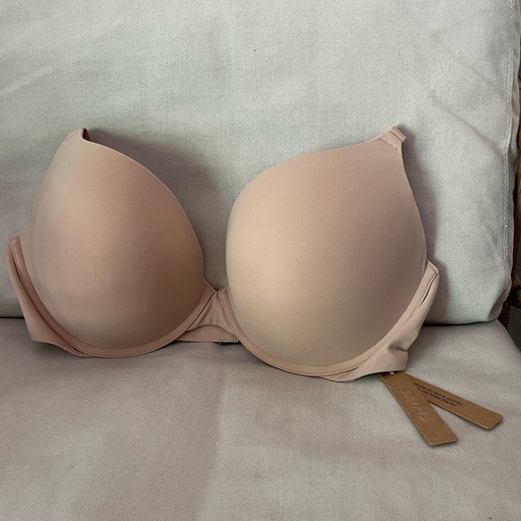 SKIMS Other - SKIMS Fits Everybody Push Up Bra 38DD